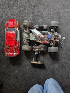 Traxxas Rustler xl5 1/10 Scale RC Red - Picture 1 of 8