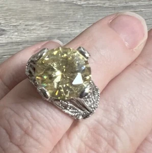 vintage costume jewelry Ring Cocktail Huge Yellow Stone Size 6 Bin 53 - Picture 1 of 5