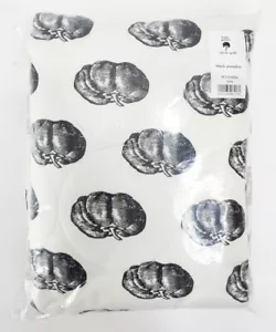 Manta Cuna Kate Quinn Edredón Calabazas Blanco y Negro 48"x34" - Imagen 1 de 3