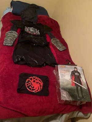 Disfraz de Caballero Dragón Mediano Adulto. Con parche Targaryen extraíble. Foto 1 de 4