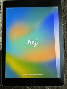 APPLE IPAD PRO 1ST GEN | 9.7" | 32GB | WI-FI | SPACE GRAY -MLMN2LL/A - Picture 1 of 9