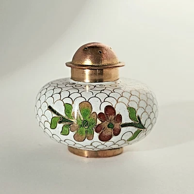 Vintage Branco Cloisonne Esmalte Latão Pimenta Shaker Especiarias de Sal Flor Verde Vermelha - Imagem 1 de 4