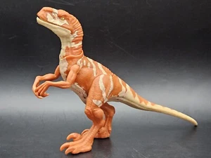 2021 Jurassic World Dominion ATROCIRAPTOR 5" Red Figure Owen Escape Pack LOOSE - Picture 1 of 11