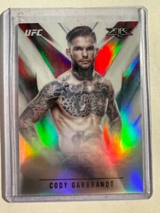 K193.229 - 2017 Topps Chrom UFC Feuerrefraktoren #UFCG Cody Garbrandt - Bild 1 von 1