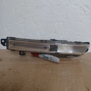 2017 - 2022 JAGUAR F-PACE LAND ROVER DISCOVERY RIGHT FOG LIGHT LAMP OEM (3839) - Picture 1 of 10