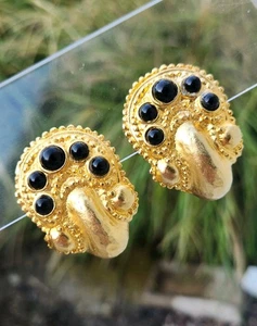 Vintage Byzantine Etruscan Revival Black Cabochons Goldtone Chunky Clip Earrings - Picture 1 of 17