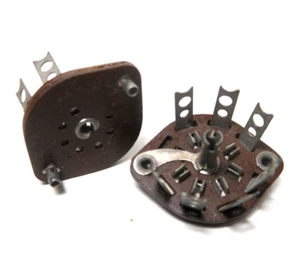 7 Pin Miniature CINCH USA Military Wafer Tube Socket NOS -Rivet Fasteners -x1 Pc - Picture 1 of 1