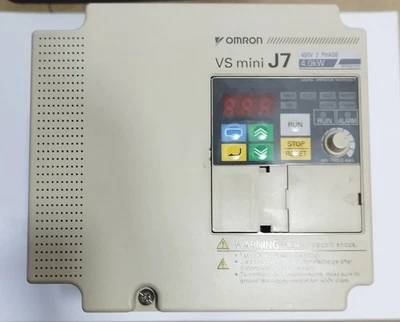 ▀▄▀▄▀ OMRON VS MINI J7 – CIMR-J7AZ44P0 – 4 KW  400 V - CIMR J7AZ44P0  ▀▄▀ - Image 1 of 2