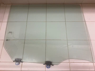 Cristal ventana puerta trasera derecha pasajero para Nissan LEAF 2011-2017 Foto 1 de 2