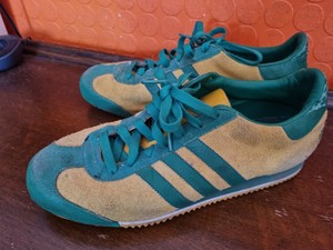 vintage adidas kick trainers