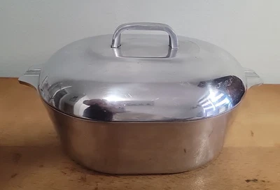 VTG Magnalite  4265  8 Qt Roaster Dutch Oven Trivet & Lid - Image 1 of 4