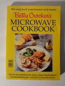Betty Crocker's Microwave Cookbook - Picture 1 of 5