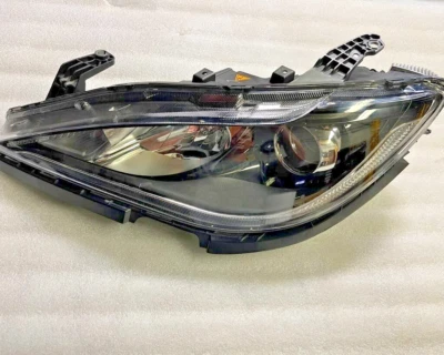 Faro izquierdo del conductor Chrysler Pacifica 2017-2020 OEM 68370847AD Foto 1 de 4