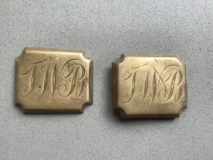 Two antique small brass plaques. - Picture 1 of 2