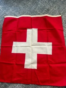 COOL! Schweizer Armee Flagge mit Karabinern - 24" x 23" - Schweiz - Bild 1 von 4
