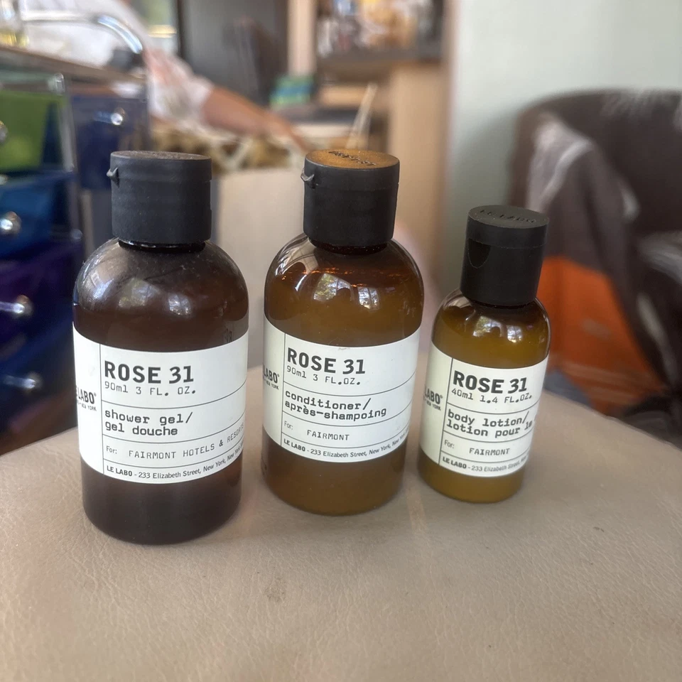 Le Labo Rose 31 Lote de 1 de 40 ml de loción, 1 Ea de 90 ml Gel de ducha y estado Nuevo Foto 1 de 2