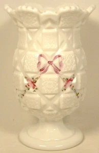 VASO DE LECHE WESTMORELAND ANTIGUO PATRÓN DE EDREDÓN ROSAS Y ARCOS HP JARRÓN PATAS - Imagen 1 de 5