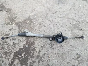 FORD FIESTA MK7 1.4 PETROL MANUAL STEERING RACK - Picture 1 of 2