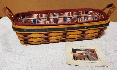Longaberger 2005 Proudly American Cracker Basket with Liner, protector and PC Cover