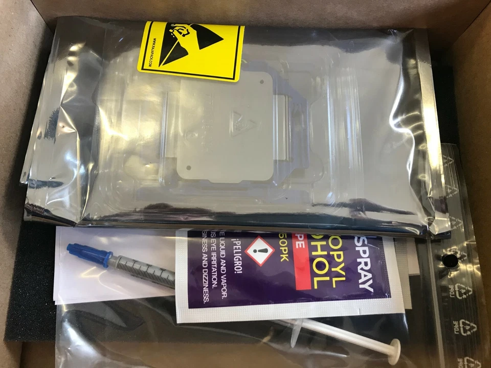 NEW SR22L INTEL XEON E5-4640 V3 CPU PROCESSOR 12 CORE 1.90GHZ 30MB L3 CACHE 105W - Image 1 of 2