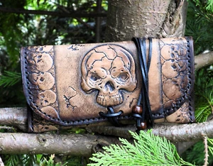 Tabaktasche Tabakbeutel Tabak Tobacco Handarbeit -2 SKULL in 3D - Bild 1 von 3