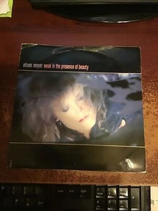 SCHWACH IN DER GEGENWART DER SCHÖNHEIT 7" VINYL ALISON MOYET POP GEBURTSTAG WEIHNACHTEN - Bild 1 von 1