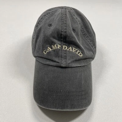 Gorra Camp David Adulto Gris Correa Bordada Forrada Adams Foto 1 de 4