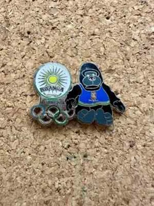 PIN NOC RWANDA L.E 100 BEIJING 2008 RARE BADGE OLYMPIC GAMES COMMITTE OLYMPICS - Imagen 1 de 2