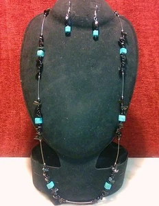 Womens Black Coral & GLass Turquiose Necklace w/ Earrings - Picture 1 of 1