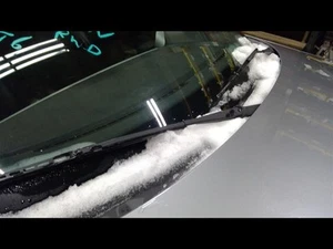 2003 2004 2005 2006 2007 2008 Z4 Right Wiper Arm 1334864 - Picture 1 of 10