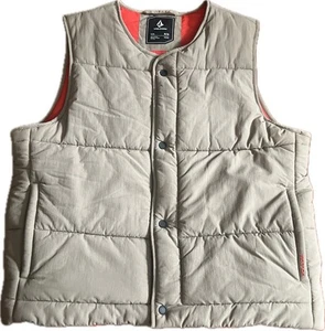 Volcom Puffer Vest Layered Up Chestnut Brown Men’s M Outdoor Ski Snowboarding - Picture 1 of 12