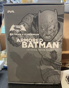 Moebius Models Armored Batman 14"T Batman v Superman Resin Model Kit 1:8 - Picture 1 of 16