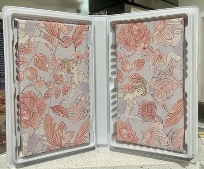 Cinderella VHS Pin дисплей - ручной работы с тканью покрытый пробковый интерьер новый - Изображение 1 из 3