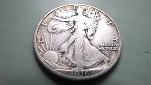 Medio dólar Walking Liberty 1916 D en muy buen estado+ bajo como nuevo - Imagen 1 de 4