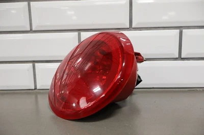 Оригинальный б/у задний фонарь для правостороннего пассажира Chevy SSR RH 2003-2006 годов выпуска - Изображение 1 из 4