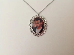 Collar plateado rockabilly retro vintage pin up Cry Baby Wade Walker Johnny Depp - Imagen 1 de 3