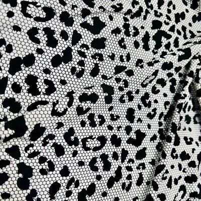 Tela de spandex de nailon con estampado animal negra y gris elástica en 4 vías para trajes de baño Foto 1 de 4