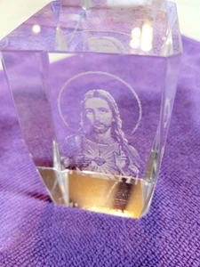 Gesù fermacarte vetro trasparente taglio laser inciso cristianesimo religioso - Foto 1 di 8