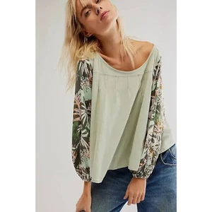 Free People Picking Petals Top, klein, salbeigrün skurril Boho feminin - Bild 1 von 11