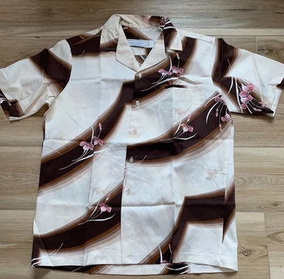 复古 Mark Raysten Malihini 夏威夷衬衫日本花朵 M 码免运费 — 第 1/4 张图片