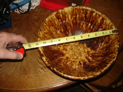 Cuenco de cerámica estilo Bennington esmalte Rockingham sin marca 11 pulgadas X 5 pulgadas Foto 1 de 4