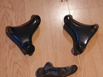 Harley Davidson Sportster XL883 N IRON 2015 REPOSAPIÉS TRASERO SOPORTES/COLGADORES  Foto 1 de 3