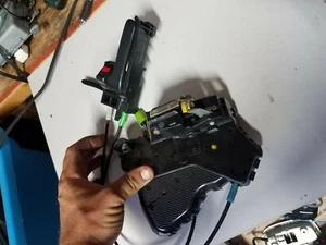 2006 TOYOTA SCION XA DOOR ACTUATOR LEFT FRONT - Picture 1 of 3