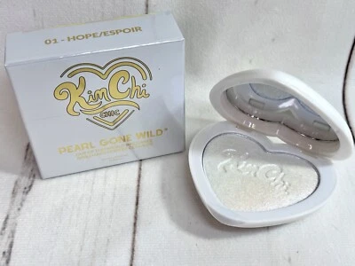 NIB KimChi Chic PEARL GONE WILD Pearlescence Pressed Shimmer Highlighter 01 Hope - Image 1 of 2