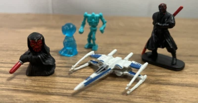 Lot Of 5 Star Wars 1” Figures - Darth Maul, Leia, X-Wing Fighter - Image 1 of 4