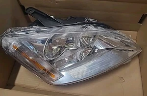 Hella 1LE 270.600-201 Right Headlight For Ford C-Max - Picture 1 of 6