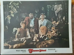 TARJETA DE LOBBY DE DISNEY ""ISLA DEL TESORO"" 1975 - Imagen 1 de 1