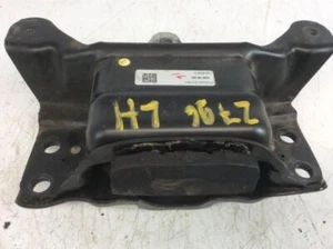 2019-2023 VOLKSWAGEN Golf Jetta Left Driver Transmission Mount Bracket - Picture 1 of 11