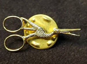 Vintage Hat Tie Pin Lapel Scissors Seamstress Bird Paul CS Gold Tone Last Chance - Picture 1 of 5