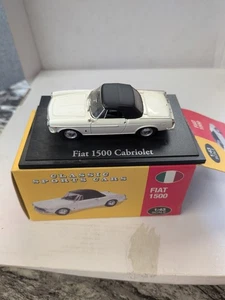 Die Cast Of Classic Cars Model Fiat 1500 Cabriolet In White And Black - Picture 1 of 5